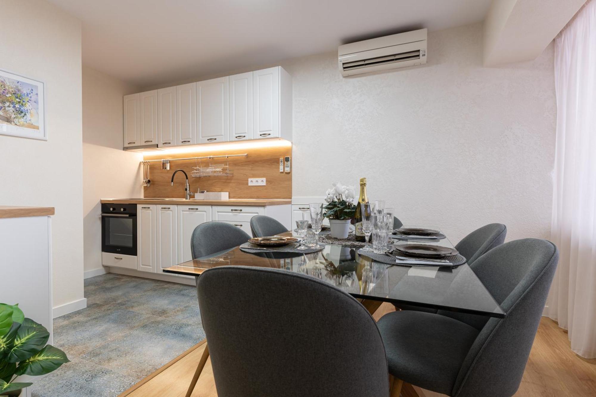 Guest House Divna เวลีคอเทอร์โนโว ภายนอก รูปภาพ
